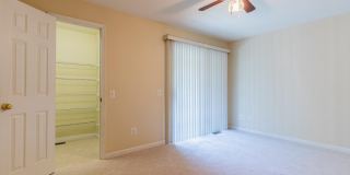 21773 BALDWIN Square Gallery 25