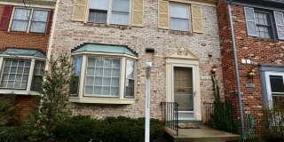 2215 N SOMERSET Street Gallery 1
