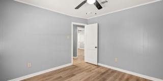 713 Oakwood Gallery 18