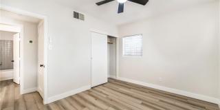 107 Manganese Street Gallery 16