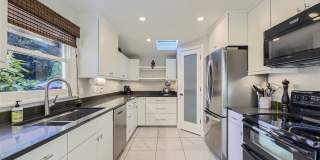Introducing a spacious 4 bedroom, 2.5 bathroom house located in Bryan Heights! Gallery 6