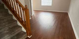 Perry Twp - 4 bedroom Gallery 3
