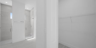 3543 NE 14th Place Gallery 21