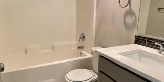 Beautiful 3 Bedroom Duplex with Garage! Gallery 21