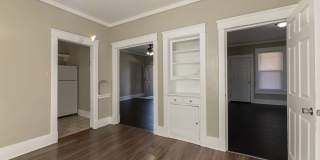 Hawthorne Street Gallery 52