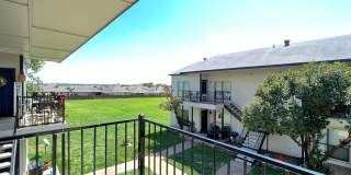 2 Bedroom 2 Bath Apartment w/ Washer and Dryer Connections Gallery 1