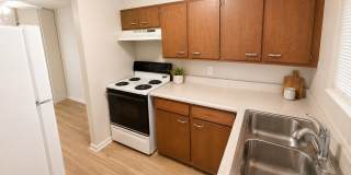 2640 W 3800 S (Valley Fair 16 Plex) Gallery 10