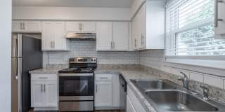 Royal Arms of Green Hills Gallery 18