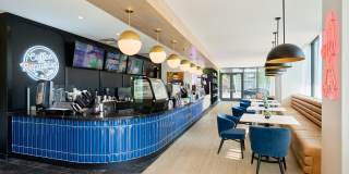 Azure National Landing - Apartments & Townhomes Gallery 16