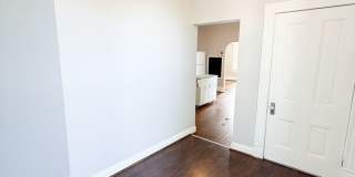 Updated 3 Bed South City Gem Near Parks, Dining, & Shopping! Gallery 6
