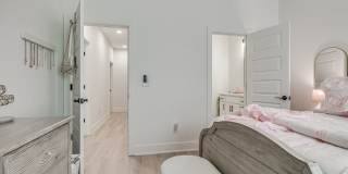 1640 North Leverett Avenue Gallery 29