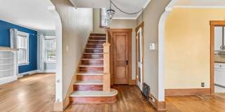 Charming 3-Bedroom Home Near Fontenelle Park Gallery 6