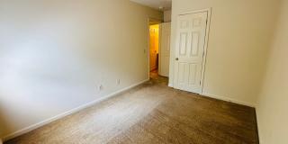 4 Bedroom 3.5 Bath Townhouse Gallery 24