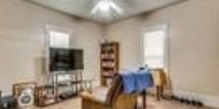 791 N Clinton Street Gallery 11