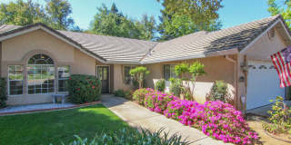 Beautifully Remodeled 4 Bedroom Home! Gallery 1