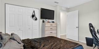 12784 VETERANS Court Gallery 9