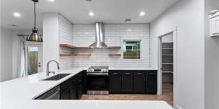 917 NE Arleta Gardens Gallery 10