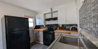 2/1 House With a Detached Garage / Garage Has Pool Table & Bathroom / Large Corner Lot / NBISD Gallery 9