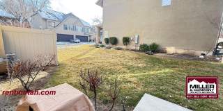 Beautiful townhouse in The Cottages at 9th! Beautiful townhouse in The Cottages at 9th! Gallery 21