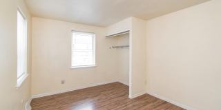1635 FONTAIN Street Gallery 17