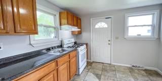 Single Family House in the North End of Hartford Gallery 9