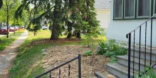 942 Rose Avenue East Gallery 1