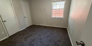 FOR RENT Gallery 7