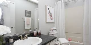 The Summit Gallery 32