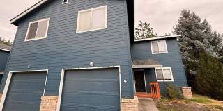 BRIGHT, OPEN LIVING IN THE HEART OF BEND!! Gallery 1