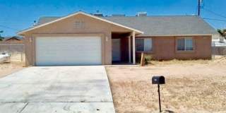 3 Bedroom Home, garage, fenced yard. Gallery 1