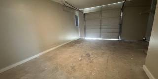 Great 3/2 home with large yard close to everything! Gallery 23