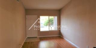 Updated 2bd/1ba North Highlands Duplex with Garage Gallery 6