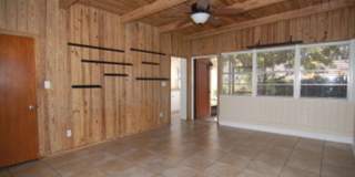 Beautiful Updated Home in Lake Access Community to the Chain of Lakes Beautiful Updated Home in Lake Access Community to the Chain of Lakes Gallery 4