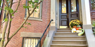 102 Appleton St Gallery 2
