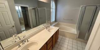 Beautiful Brookside Home 3 Bedroom/2 Bath Gallery 13