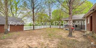 Charming 1 Bedroom Cottage-Style Home with Spacious Yard Charming 1 Bedroom Cottage-Style Home with Spacious Yard Gallery 25