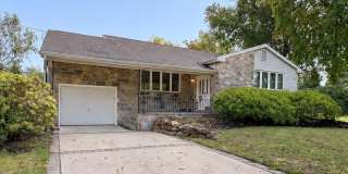 1738 COUNTRY CLUB Drive Gallery 1