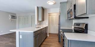 7th Avenue Apartments Gallery 1
