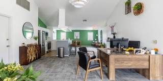Georgetown Park Gallery 25