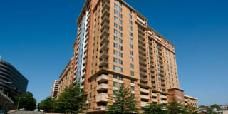 1800 Oak Apartments Gallery 29