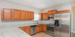 1014 Douglas Avenue Gallery 11