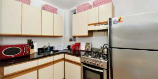 692 9th Ave Gallery 9