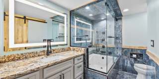 2 bed, 2 bath Available Now! Gallery 19