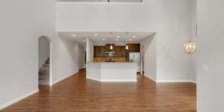 Beautiful 3BR/3BA Villa with Bonus Loft - Available NOW! Gallery 10