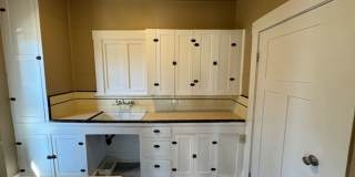 1114 W 8TH A&amp;B Gallery 22