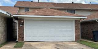 MOVE IN READY! SPACIOUS TOWNHOME IN BOSSIER CITY Gallery 1