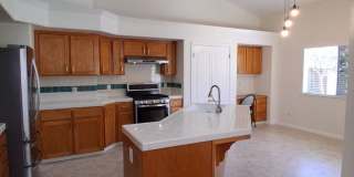 Charming 4-Bedroom Home with Solar & Spacious Yard Gallery 5