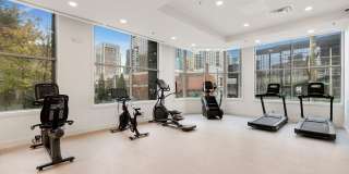 Avia Apartments on Pike Gallery 19