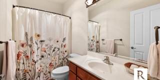 STUNNING 4 Bed/3.5 Bath Home in Talent!!! Gallery 17