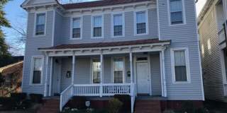 Cute Three Bedroom One and a Half Bath Duplex in Historic Port Norfolk Cute Three Bedroom One and a Half Bath Duplex in Historic Port Norfolk Gallery 1